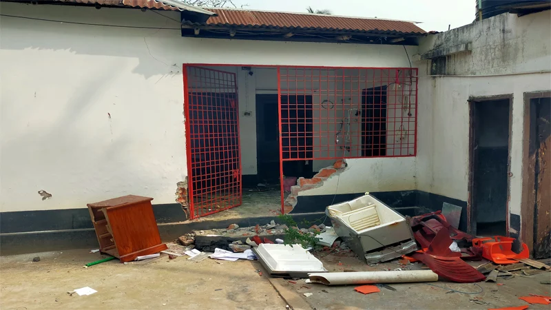 কুমারখালীতে সমন্বয়কের বাড়ি ভাঙচুর, লুট